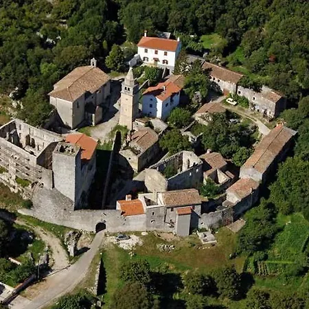 Adele Apartmán